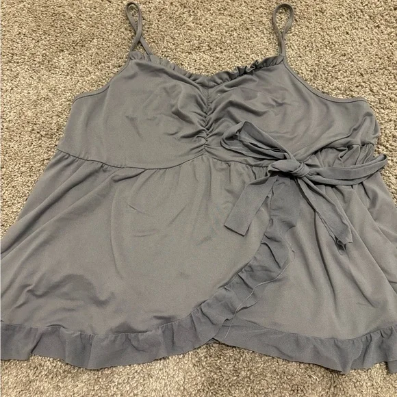 Stylish Multi-Color Ruched Tops - Picture 5 of 5